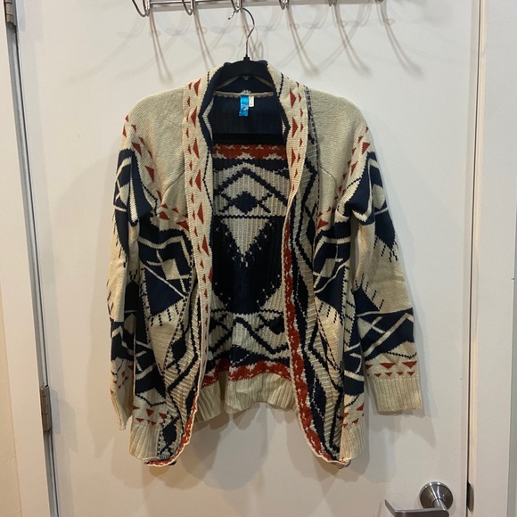Thick Patterned Cardigan - Picture 2 of 2